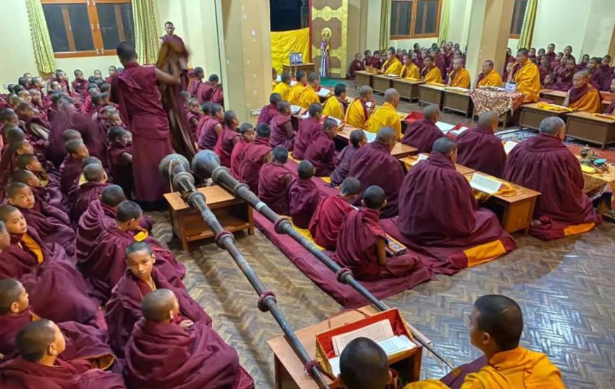 Ghutor Chenmo དགུ་གཏོར་ཆེན་མོ་།